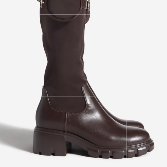 Lug Sole Boots Size 10 - Picture 3 of 5